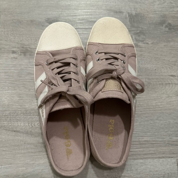 Gola Coster mules || Sz 10 comfort easy to put on distressed look - Picture 4 of 5
